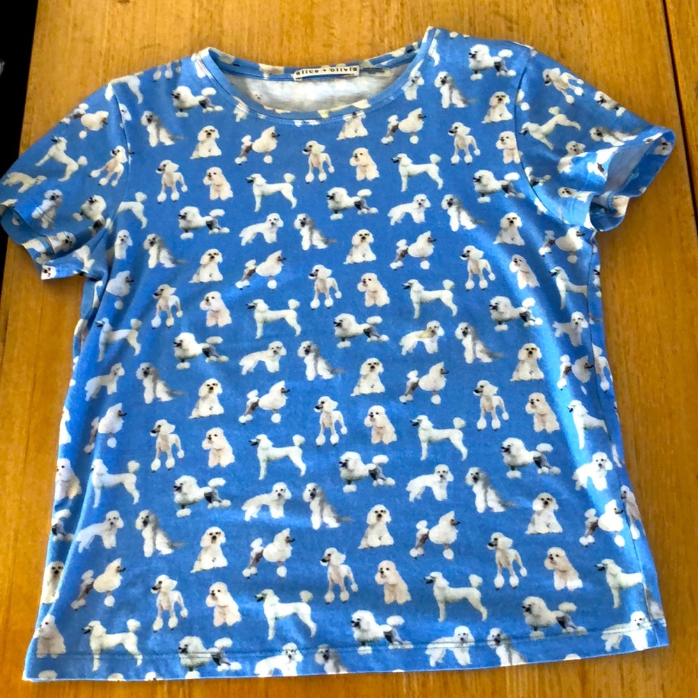 Alice+Olivia poodle top XS pristine. Dog t-shirt tee. 17” pit to pit, 20” long